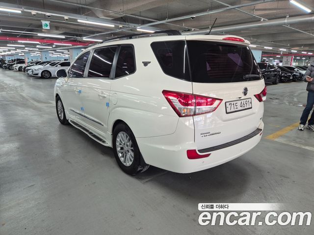 KG Mobility (SsangYong) Korando Turismo 4WD GT 11-seater 2014 — фото 7