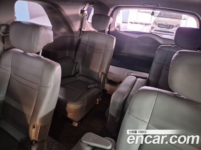 KG Mobility (SsangYong) Korando Turismo 4WD GT 11-seater 2014 — фото 9
