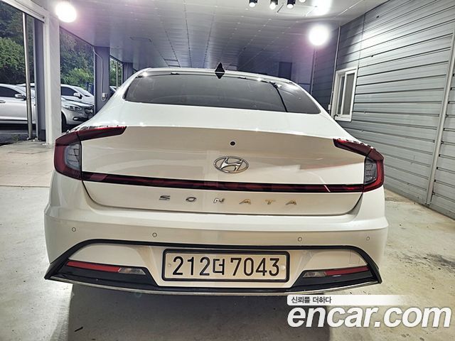 Hyundai Sonata (DN8) 2.0 Premium 2022 — фото 4