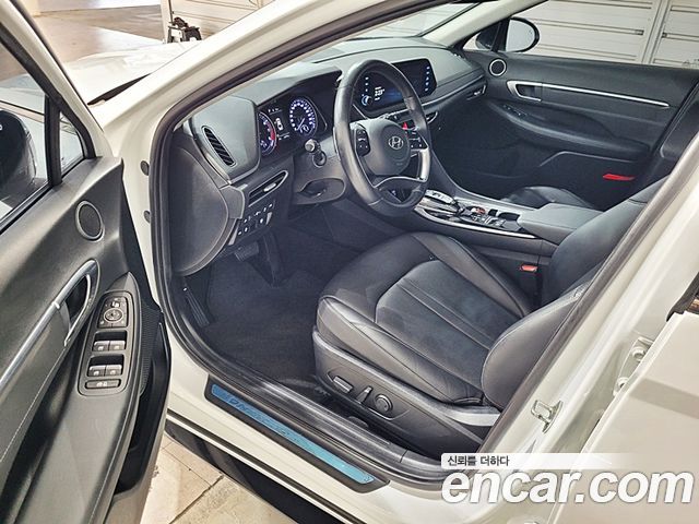 Hyundai Sonata (DN8) 2.0 Premium 2022 — фото 21