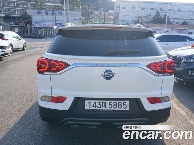 KG Mobility (SsangYong) Beautiful Korando Gasoline 1.5 2WD R-Plus 2022 — фото 4