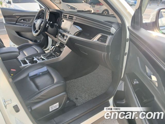 KG Mobility (SsangYong) Beautiful Korando Gasoline 1.5 2WD R-Plus 2022 — фото 10