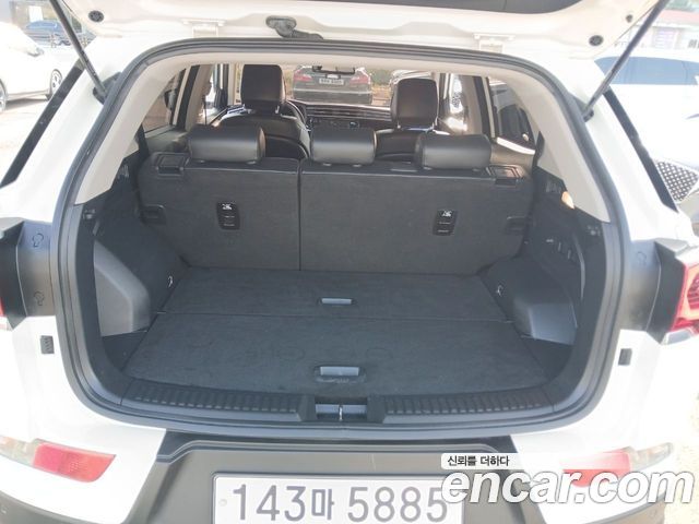 KG Mobility (SsangYong) Beautiful Korando Gasoline 1.5 2WD R-Plus 2022 — фото 17
