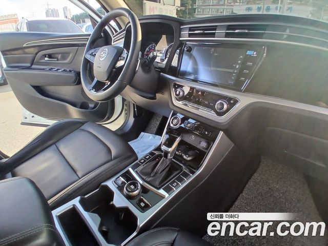KG Mobility (SsangYong) Beautiful Korando Gasoline 1.5 2WD R-Plus 2022 — фото 18