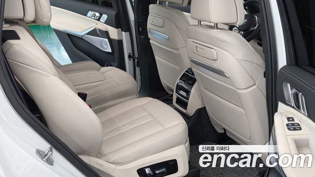 BMW X7 (G07) M60i xDrive M sport 6STR 2025 — фото 16