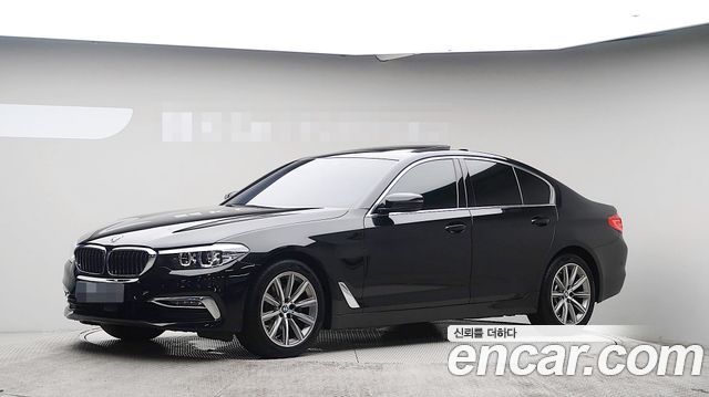 BMW 5 Series (G30) 520i Luxury