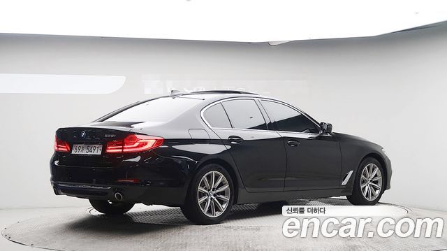 BMW 5 Series (G30) 520i Luxury 2019 — фото 4