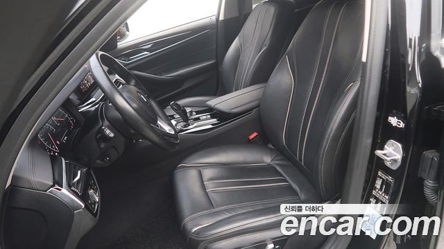 BMW 5 Series (G30) 520i Luxury 2019 — фото 9