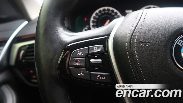 BMW 5 Series (G30) 520i Luxury 2019 — фото 18