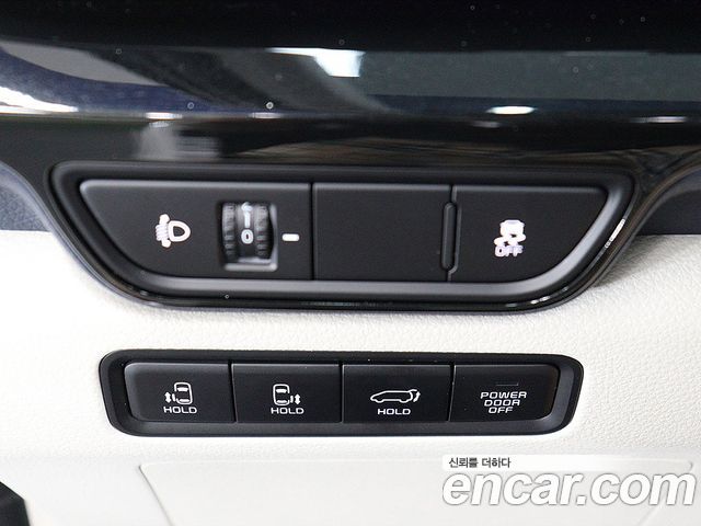 Kia Carnival (IV) HEV 9seater Signature 2024 — фото 19