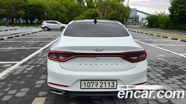 Hyundai Grandeur (IG) 2.4 Premium 2019 — фото 4