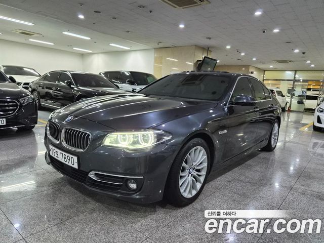 BMW 5 Series (F10) 528i Luxury Plus 2016 — фото 2