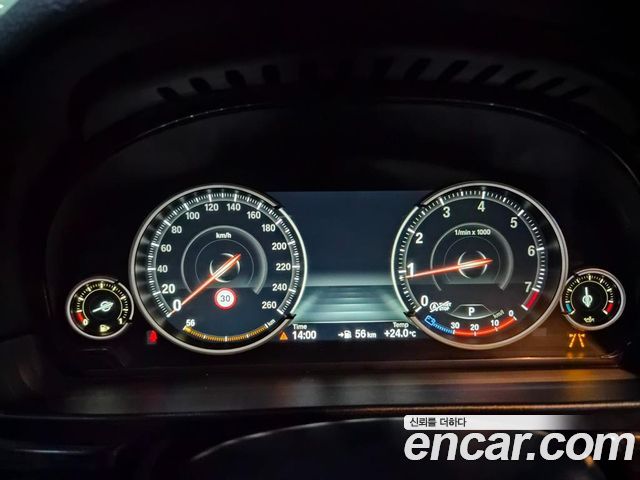 BMW 5 Series (F10) 528i Luxury Plus 2016 — фото 5