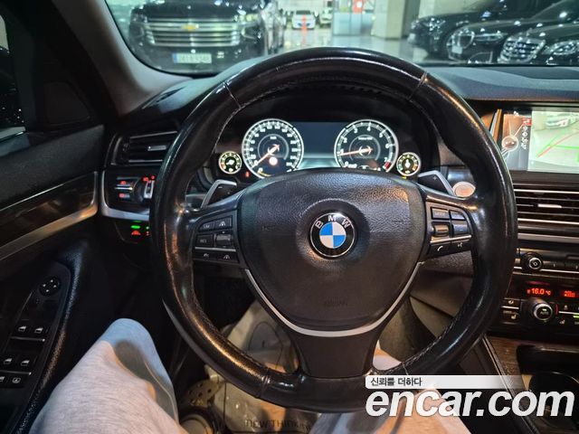BMW 5 Series (F10) 528i Luxury Plus 2016 — фото 6
