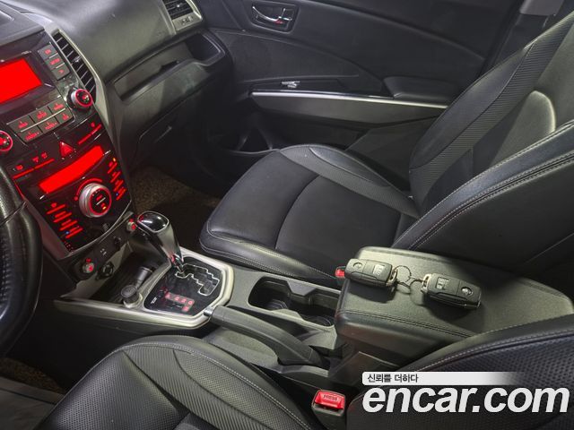 KG Mobility (SsangYong) Tivoli VX 2WD 2015 — фото 18
