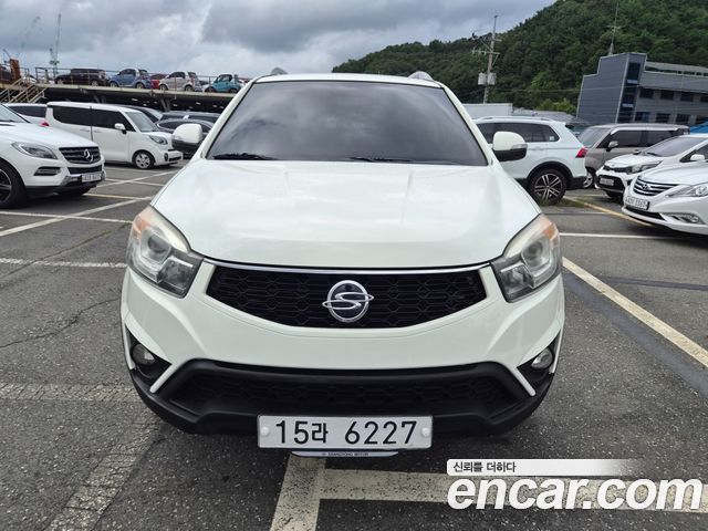 KG Mobility (SsangYong) Korando C 2.0 CVT 4WD Deluxe 2014 — фото 2