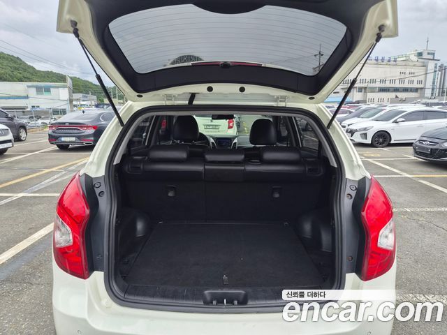 KG Mobility (SsangYong) Korando C 2.0 CVT 4WD Deluxe 2014 — фото 5