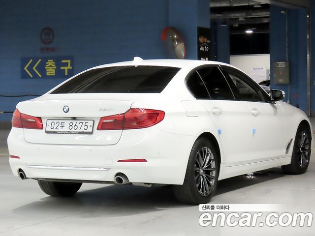 BMW 5 Series (G30) 520i Luxury 2019 — фото 4