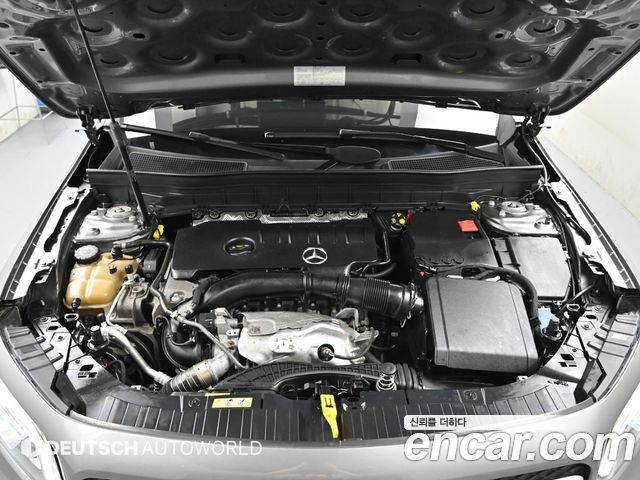 Mercedes-Benz GLB-Class (X247) GLB220 2020 — фото 6