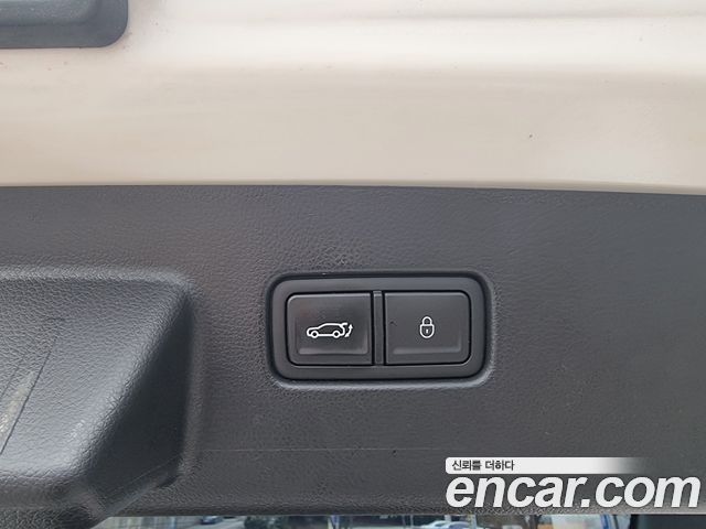 Genesis GV60 Standard AWD 2022 — фото 16