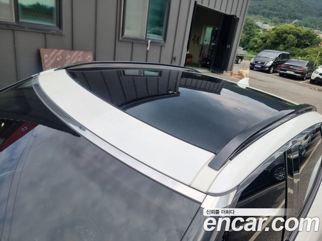Genesis GV60 Standard AWD 2022 — фото 18