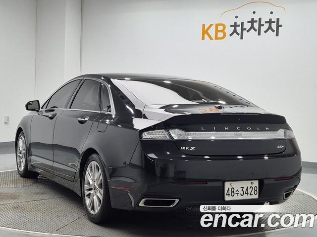 Lincoln MKZ Hybrid 2nd 2015 — фото 2