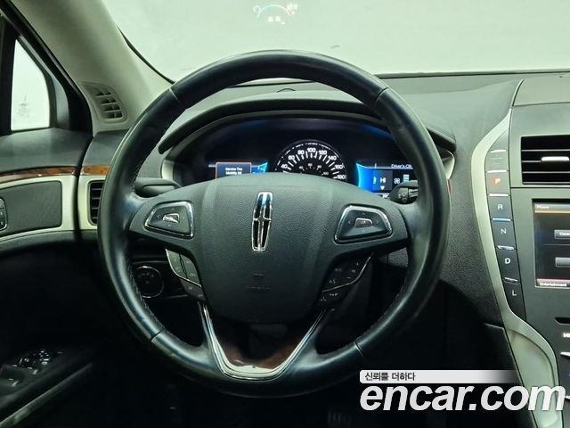 Lincoln MKZ Hybrid 2nd 2015 — фото 6
