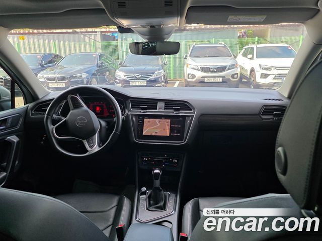 Volkswagen Tiguan Allspace 2.0 TSI Prestige 2023 — фото 5