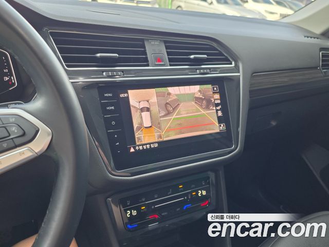 Volkswagen Tiguan Allspace 2.0 TSI Prestige 2023 — фото 18