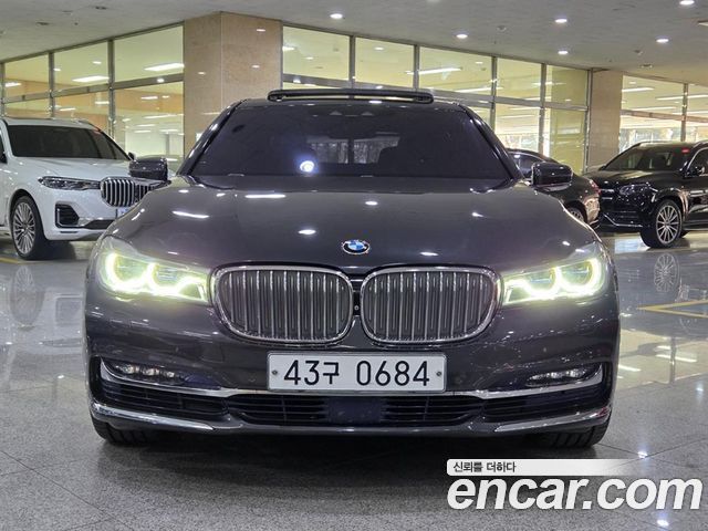 BMW 7 Series (G11) 750Li xDrive Prestige 2016 — фото 2