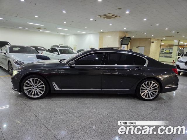 BMW 7 Series (G11) 750Li xDrive Prestige 2016 — фото 3