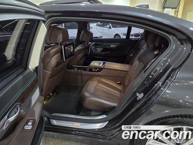 BMW 7 Series (G11) 750Li xDrive Prestige 2016 — фото 7