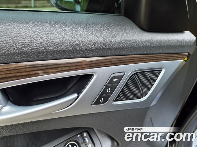 Genesis G80 3.3 GDI AWD Luxury 2019 — фото 17