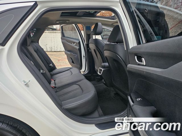 Kia K5 (III) 2.0 LPI(Renter car) Strandard 2023 — фото 15