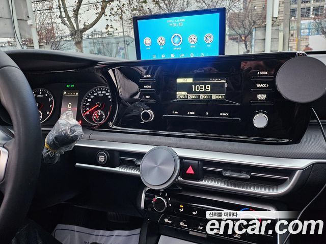 Kia K5 (III) 2.0 LPI(Renter car) Strandard 2023 — фото 18