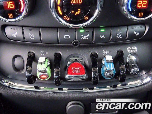 MINI Cooper Clubman Classic 2nd 2023 — фото 18
