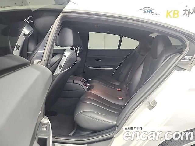 BMW 6 Series (F12) 640d xDrive M Sport Gran Coupe 2016 — фото 16