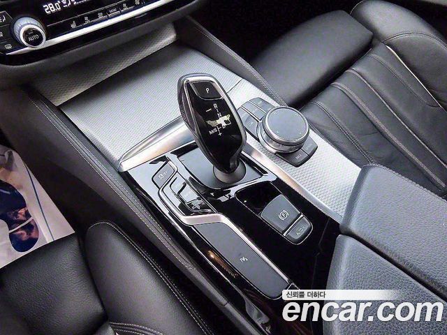 BMW 5 Series (G30) 530i M Sport Package 2018 — фото 9