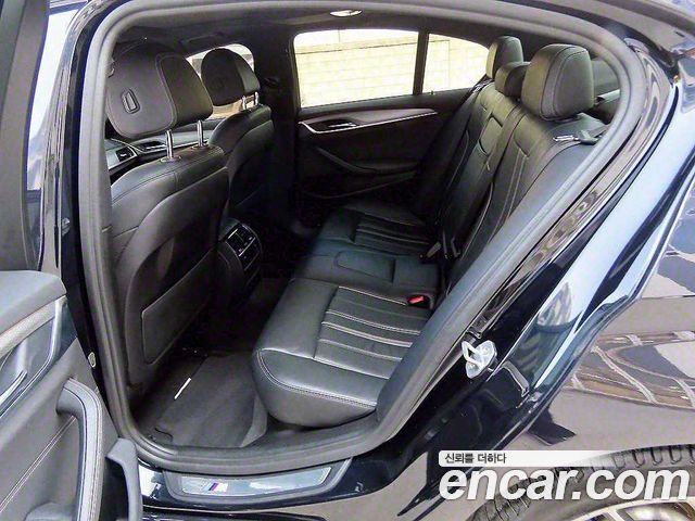 BMW 5 Series (G30) 530i M Sport Package 2018 — фото 15