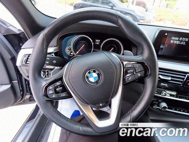 BMW 5 Series (G30) 530i M Sport Package 2018 — фото 16