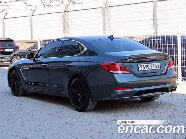 Genesis G70 2.0T AWD Supreme 2018 — фото 2