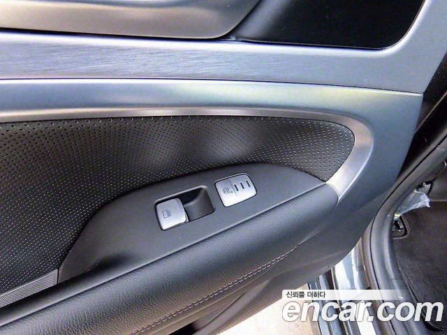 Genesis G70 2.0T AWD Supreme 2018 — фото 22