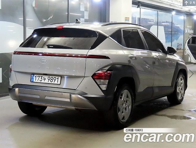 Hyundai Kona (SX2) Gasoline 2.0 2WD Premium 2023 — фото 4