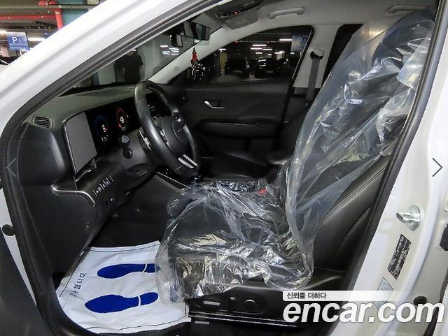 Hyundai Kona (SX2) Gasoline 2.0 2WD Premium 2023 — фото 6