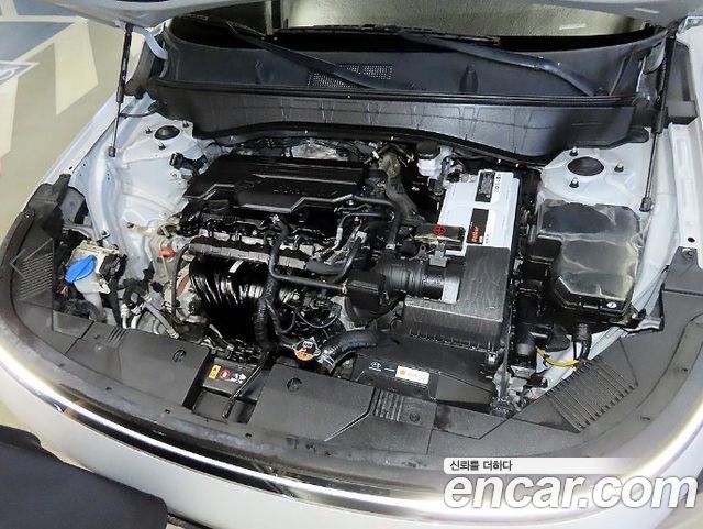 Hyundai Kona (SX2) Gasoline 2.0 2WD Premium 2023 — фото 23
