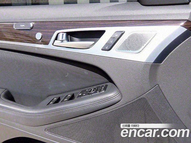 Genesis G80 3.8 GDI Prestige 2018 — фото 18
