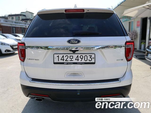 Ford Explorer 2.3 Limited 4WD 5th 2018 — фото 4