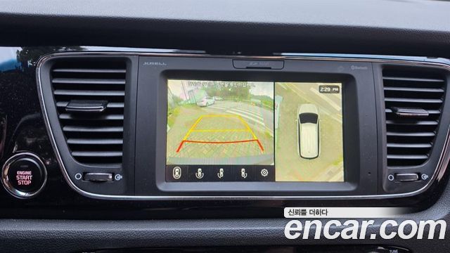 Kia Carnival 9-Seater Hi-Limousine Noblesse Special 2019 — фото 19