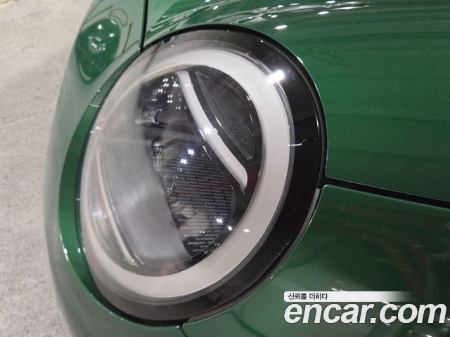 MINI Cooper Electric (IV) SE Classic 2024 — фото 16