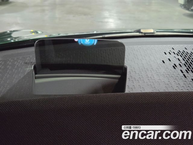 MINI Cooper Electric (IV) SE Classic 2024 — фото 19